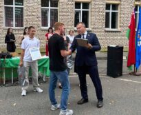 Торжественная линейка прошла в Минском государственном машиностроительном колледже
