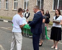 Торжественная линейка прошла в Минском государственном машиностроительном колледже