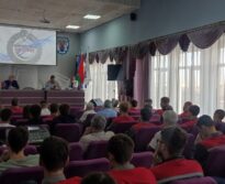 Взгляд в будущее: Директор Минского завода шестерён Виталий Шелег встретился с молодыми специалистами